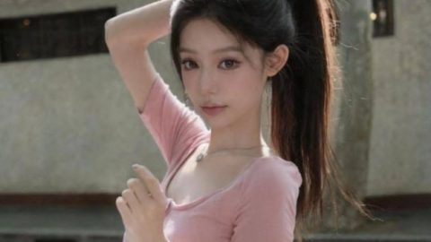 湖北科达舞蹈系校花袁竹私密视频曝光，与体育生男友对镜后入，伴着Frank Ocean的旋律缠绵。舞蹈生特有的极致柔韧在镜头下展露无遗，男友精…