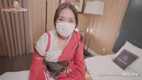 82贵圈万人追踪网红可盐可甜百变女神【马苏儿】肥嘟嘟肉感很强的二次元COSER福利姬妹子，各大热门动漫角色都来一遍王者荣耀挑战谁先高潮