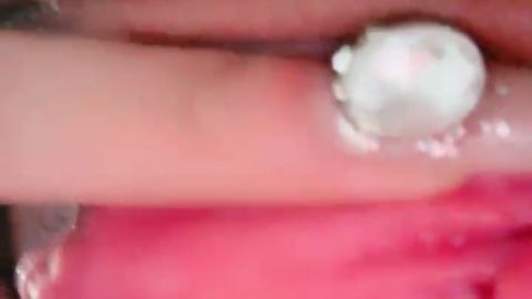 【#白虎妹妹】刚成年的校花~超级清纯白虎穴好美~道具自慰