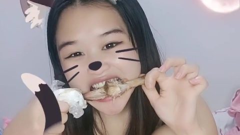 【#妞妞真的可爱】00后学生妹下海多场啪啪狂干+扣穴自慰