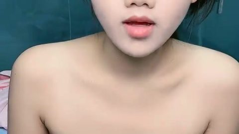 【#誠實河蟹】极品御姐~全裸大尺度~掰穴道具自慰~超级爽