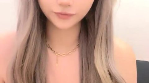 【#菲妮】波霸巨乳混血女神！疯狂发骚~全裸自慰~太欠干了